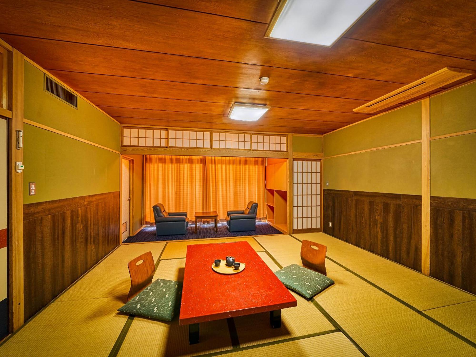 Hotel Ooedo Onsen Monogatari Dogo Matsuyama  Zimmer foto
